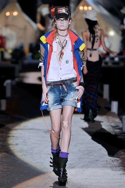Look 5